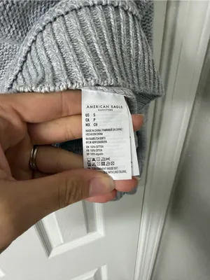 American Eagle Light Gray Oversized Knit Heavyweight Sweater V-Neck Size Small thumbnail 5