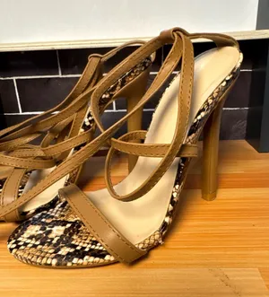 Source Unknown Tan Strappy High Heels with Snake-Print Insole thumbnail 1