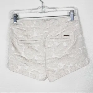 Abercrombie White Floral Jacquard Shorts thumbnail 2
