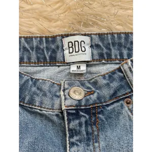 BDG Urban Outfitters Women’s Blue Distressed Denim Skirt Size M thumbnail 3