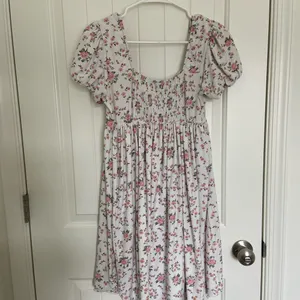 EUC | Derek‎ Heart women’s maternity floral dress — medium thumbnail 6