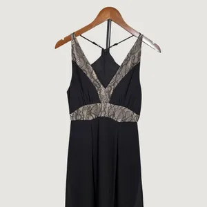 BCBGeneration Black Lace Trim T-Strap Back Chiffon Maxi Dress Size 4 thumbnail 8