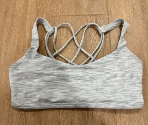 Lululemon Size 8 free to be wild bra thumbnail 1