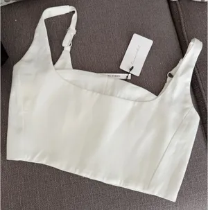Revolve Top  thumbnail 3