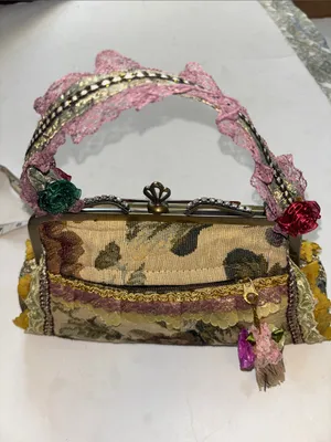 Vintage Victorian Style Floral Tapestry Purse Metal Clasp Frame Muxed Textures thumbnail 4