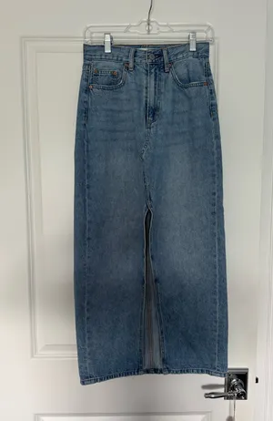Aritzia Denim Forum Vintage The '90s Maxi Denim Skirt thumbnail 2
