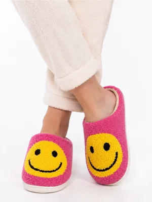 NEW Hot Pink Smiley Face Fuzzy Slippers Women’s S 5-6 Y2K Happy Face Lougewear thumbnail 3