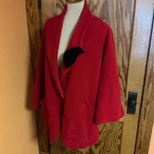 Vintage 90s Red Fleece Cape Jacket Le Moda Oversized Shawl Collar Poncho Coat thumbnail 9