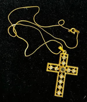 18”Gold Tone Necklace and Rhinestone Cross thumbnail 1