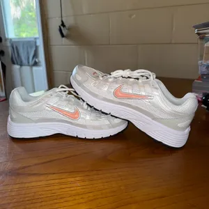 Nike P-6000 GS Summit White Apricot Agate Women’s 6/4.5y thumbnail 4