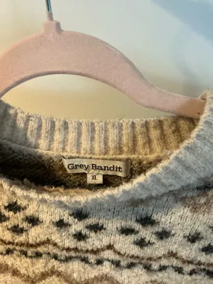 Grey Bandit Cool Vibes Sweater thumbnail 4