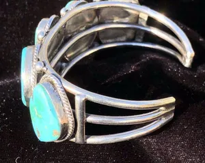 Vintage Navajo Natural Turquoise & Sterling Silver Cuff Bracelet thumbnail 6