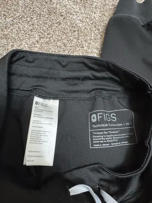 FIGS Scrub Pants thumbnail 3