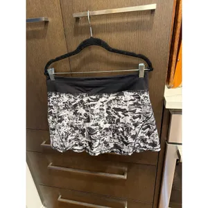 Lululemon Circuit Breaker Skirt II in the Interlaced Alpine‎ White Black print 8 thumbnail 2