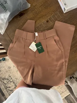 BRAND NEW halara pants thumbnail 2