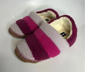 Lands End Sherpa Fleece Slippers Womens 6 Purple Pink Excellent Striped‎ Cozy thumbnail 1