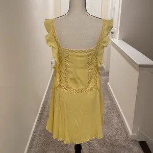 Free People One Yellow Priscilla Mini dress Crochet Embroidery Small Boho Preppy thumbnail 2