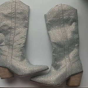 Boutique Silver Crystals Bling Rhinestone Western Cowboy Boots Size 5 6 thumbnail 4