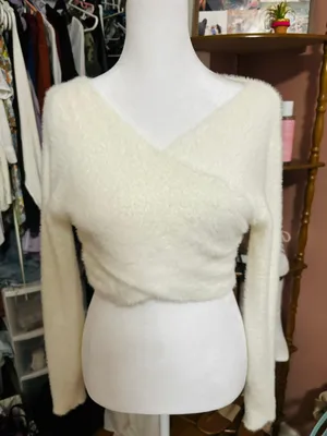 Amazon Soft white cropped sweater size medium NWOT super cute too small for me thumbnail 1