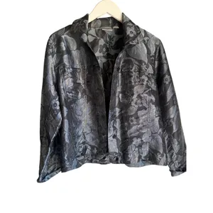 Chico's Black Floral Jacquard Silk Blend Jacket Size 2 Metallic Shimmer Evening thumbnail 3