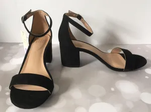 Black Heels, Size 6 1/2W thumbnail 3