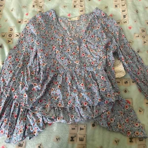 Altar'd State Daisy shirt thumbnail 1