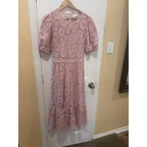 Fleur de Lis Lace Midi Dress BY SUGARLIPS MAUVE COLOR SIZE M thumbnail 14
