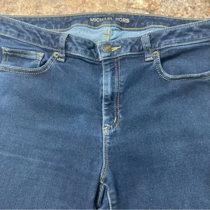 Michael Kors Izzy Skinny Jeans thumbnail 3