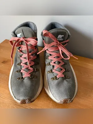 Sorel Women’s Out N About III Conquest Boots 10.5 Hiking Camping Waterproof thumbnail 2