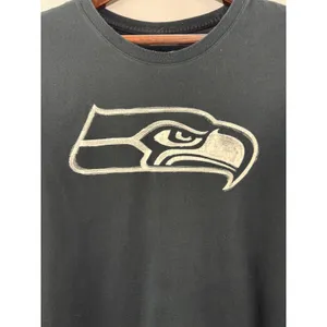 Women’s Nike XXL Black Seahawks Short Sleeve Shirt thumbnail 2