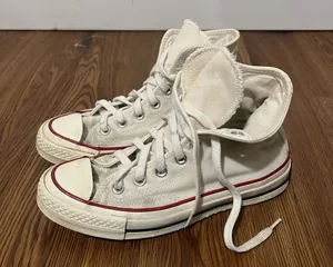 FLAWED Converse Chuck Taylor Parchment High Top Sneakers Size 6 US thumbnail 1