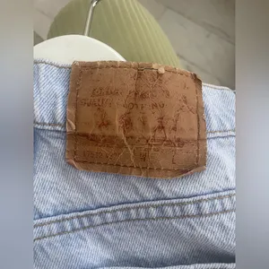 Levis Vintage 90s JEANS‎ Size 25 Raw hem 17512-4375 thumbnail 4
