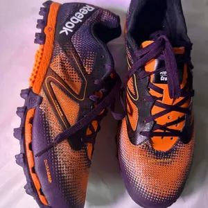 Reebok Black and Orange Sneakers thumbnail 7