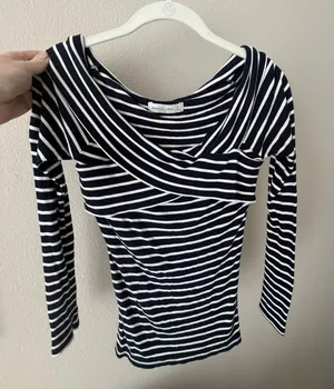 Abercrombie & Fitch Off the Shoulder Knit Top thumbnail 1