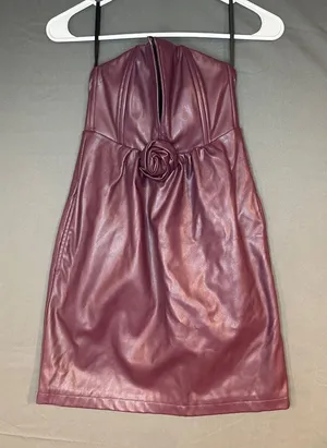 Women 2 Ashley Park Burgundy Faux Leather Strapless Dress Rosette Y2K Party thumbnail 1