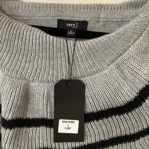 Very J Ruffle Top Knit Comfy Cozy Cozycore Grey Striped‎ Knitted Sweater Large thumbnail 6