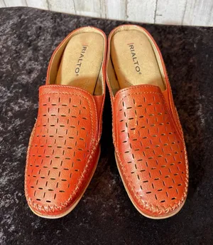 Rialto Womens 9.5 New‎ Tangerine Cut Out Mules thumbnail 1