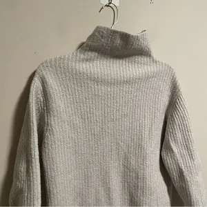 Wilfred Montpellier Turtleneck 100% Merino Wool- Size Small thumbnail 3