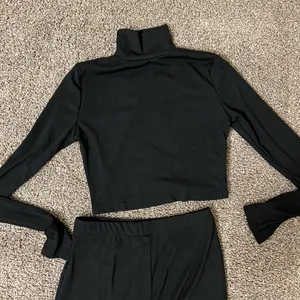 Knit Two Pieces Set Crop Top Mock Neck Blouse High Waist Flare Pants High Rise thumbnail 10