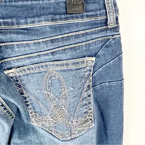 WRANGLER Blue Denim Pockets Distressed Bootcut Jeans 10 Rodeo Cowgirl Festival thumbnail 9