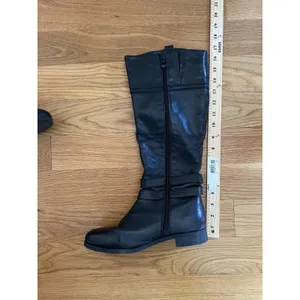 Toetos Diane Boots Womens Sz 7.5 Black Knee High Riding Buckle Zip Faux Leather thumbnail 3