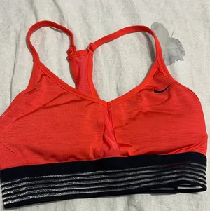 Nike Sports Bra thumbnail 1