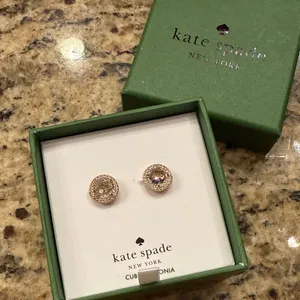 Kate Spade Bright Ideas Gold/CZ Stud Earrings New in Box thumbnail 1