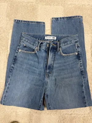 JWA/Uniqlo Light Wash Women’s Slim Straight Jeans thumbnail 1