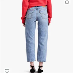NWT LEVI’S Premium Women’s Wedgie Icon Fit Jeans In Authentically Yours Size 24 thumbnail 3