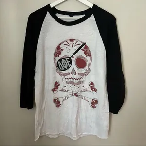 Tultex Delta Phi Epsilon Baseball Tee 3/4 Sleeve Pirate Skull Graphic DPhiE Casual thumbnail 1