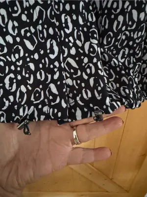 Chico's Zenergy Neema Bungee Hem Shirt Dress Animal Print Pockets Size Small thumbnail 4