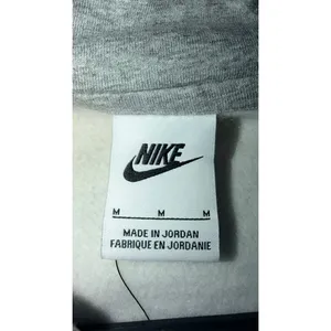 Nike Women’s Training Pullover Hoodie Gray Medium NWT thumbnail 5