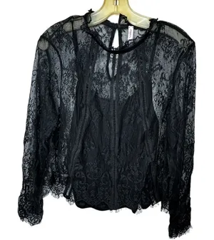 Xhilaration Black Lace Top‎ thumbnail 1