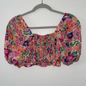 Anthropologie Abel the Label Floral Pink & Cream Puff sleeve crop size small thumbnail 8